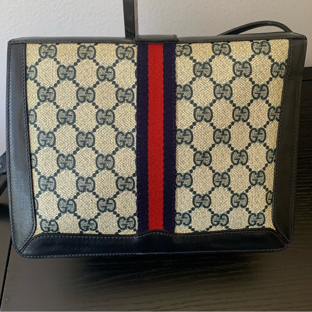 (27) GUCCI 70s Bag - Picture 7 of 12